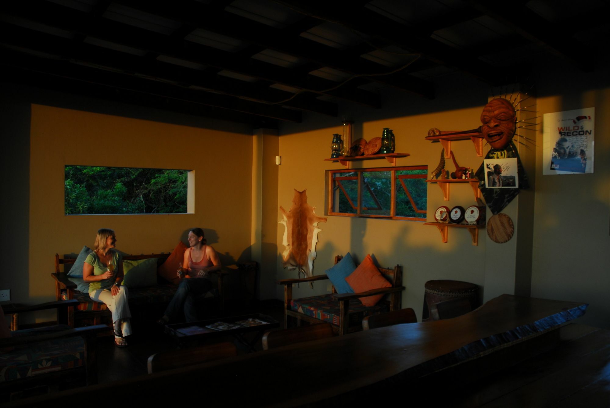 Umkhumbi Lodge Hluhluwe Exterior photo